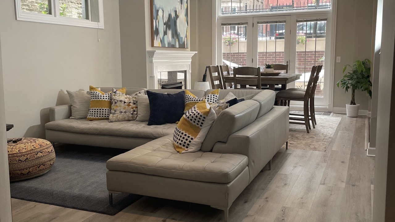 Photo of Livingroom in West Town