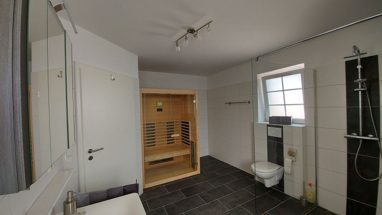 Photo of Bathroom in Loppersum