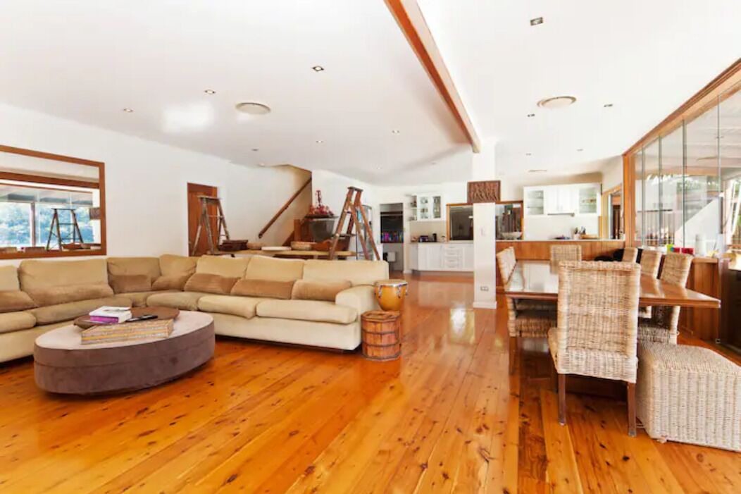 Photo of Livingroom in Cottage Point