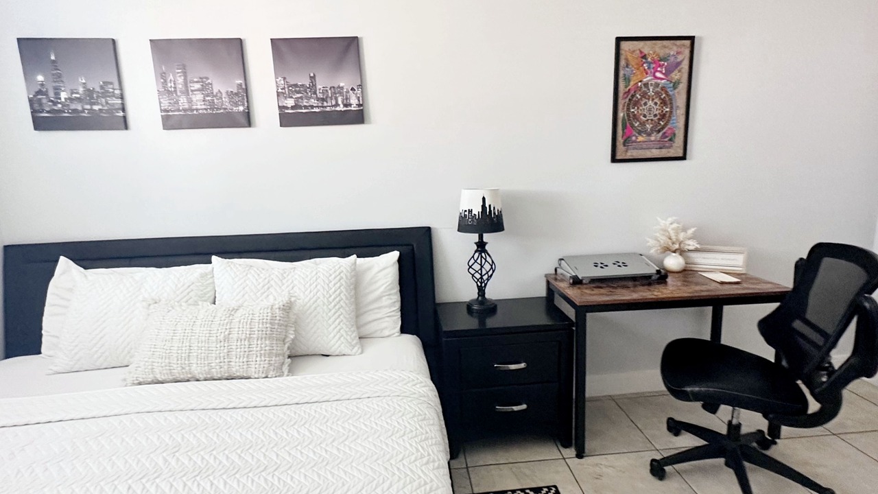 Photo of Bedroom in Irving Park