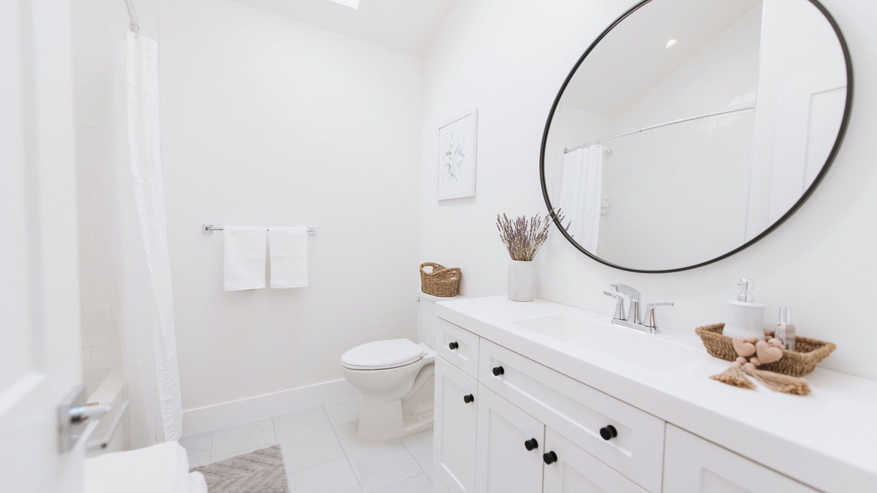 Photo of Bathroom in Sechelt