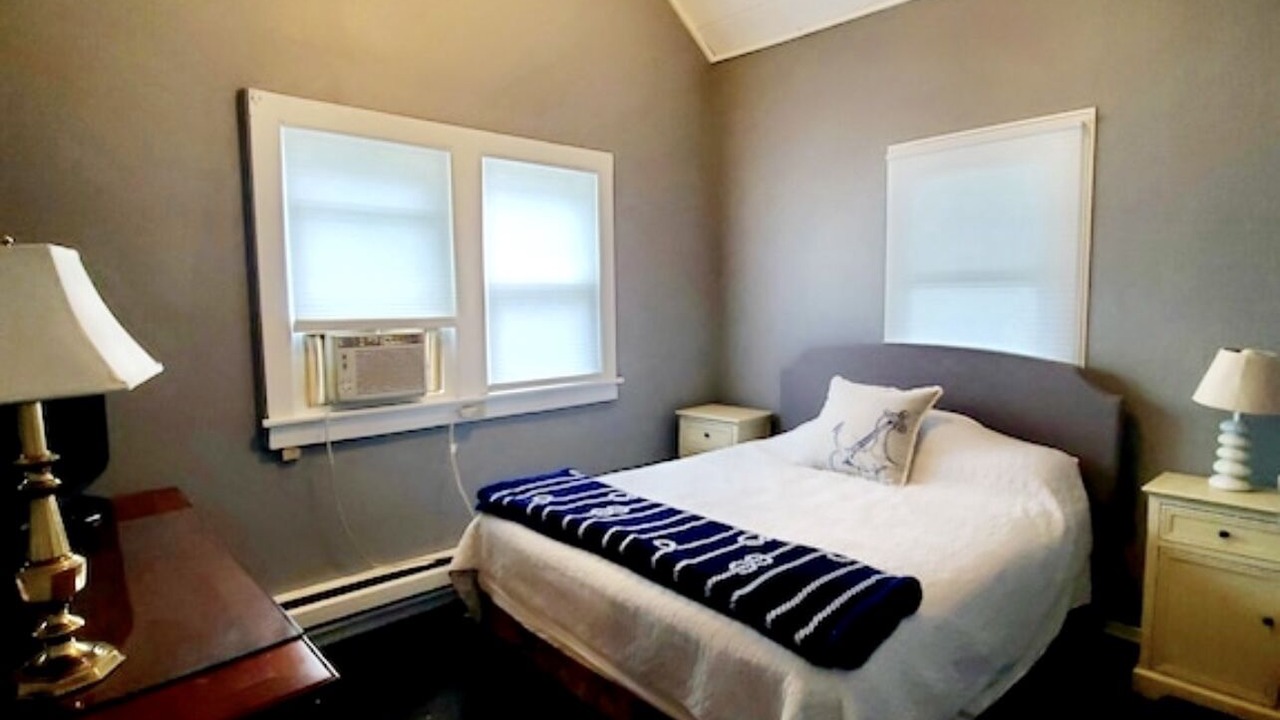 Photo of Bedroom in Old Lyme