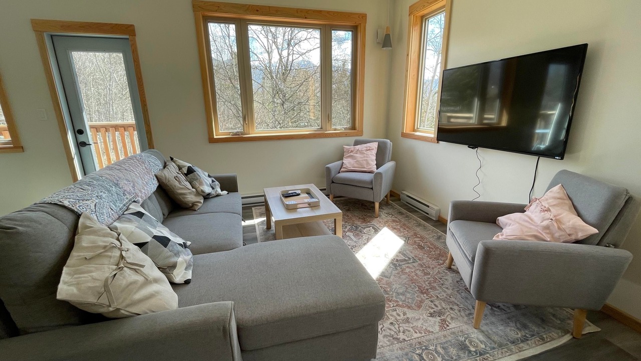Photo of Livingroom in Kaslo