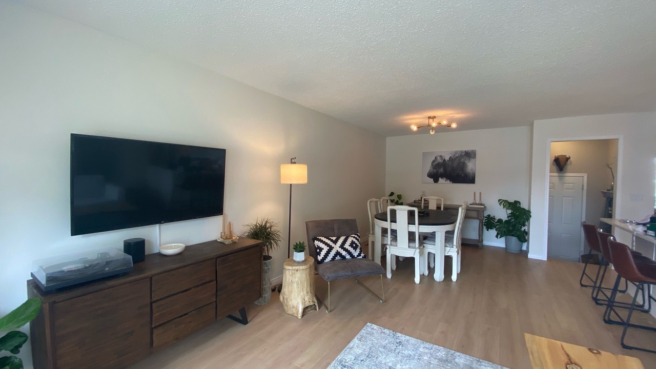 Photo of Livingroom in Southwest Calgary