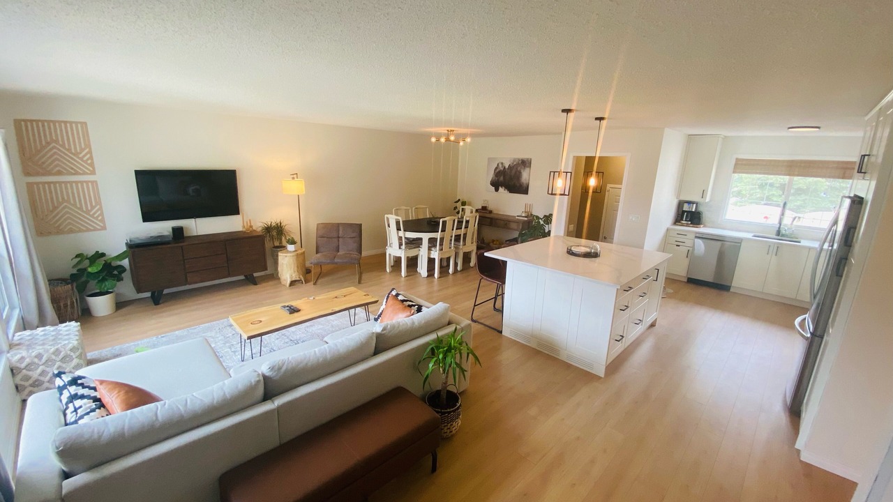 Photo of Livingroom in Southwest Calgary
