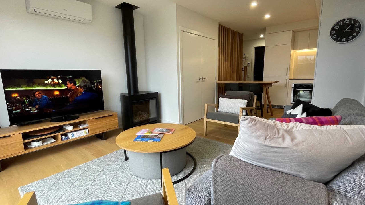 Photo of Livingroom in Albert Town