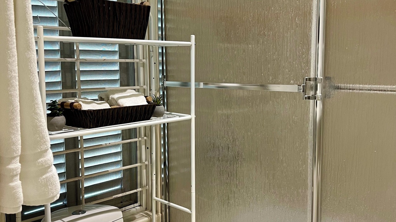 Photo of Bathroom in Sunset Crest