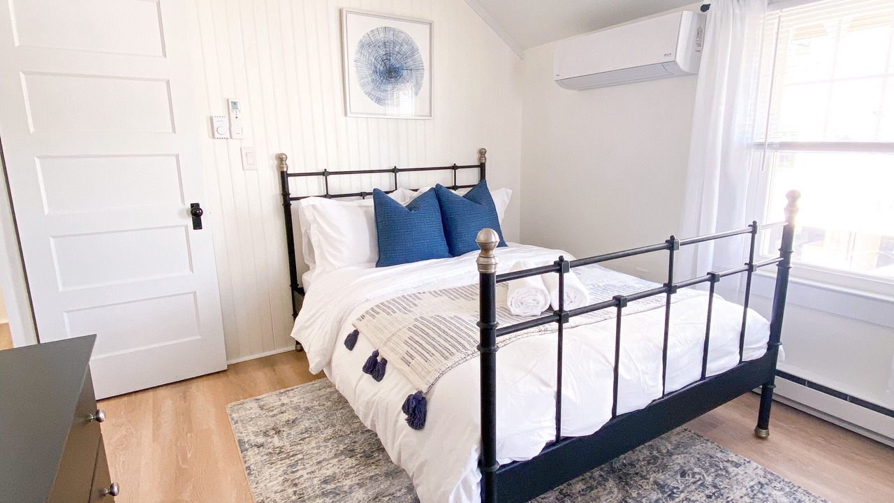 Photo of Bedroom in Clinton