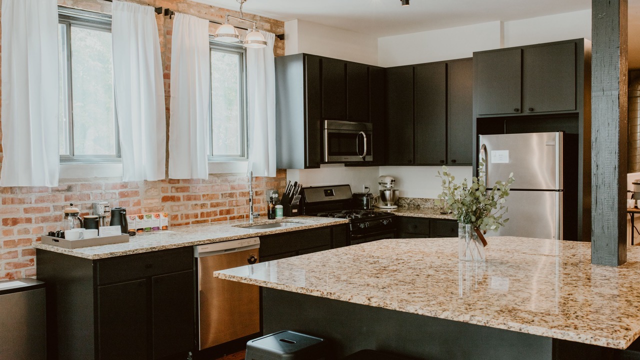 Photo of Kitchen in West Lakeview