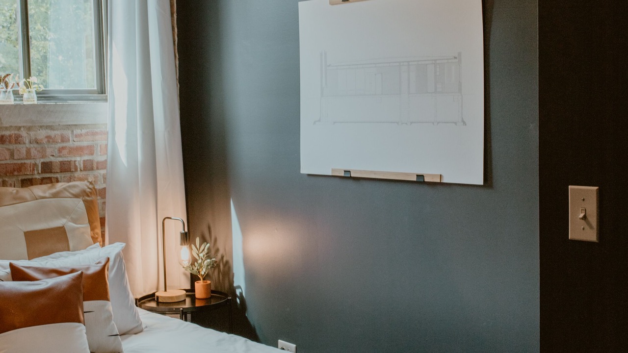 Photo of Bedroom in West Lakeview