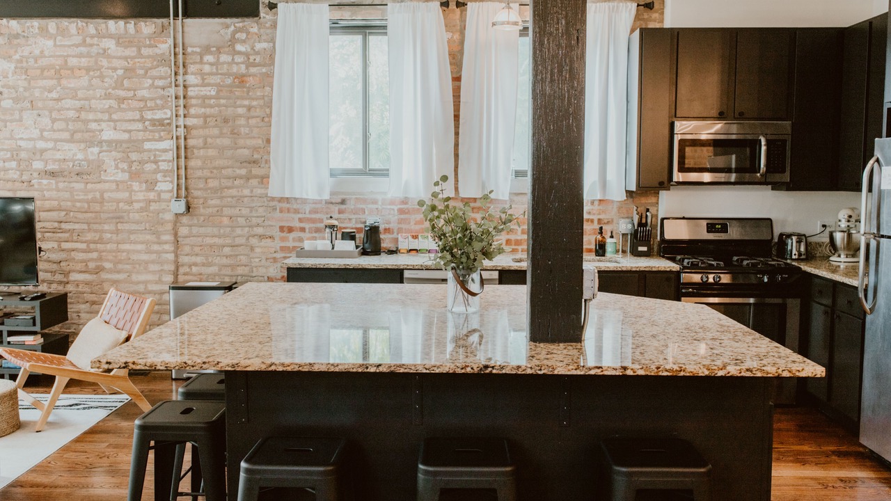 Photo of Kitchen in West Lakeview