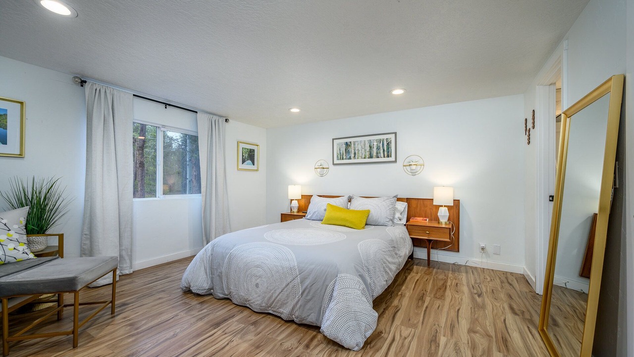Photo of Bedroom in Three Rivers