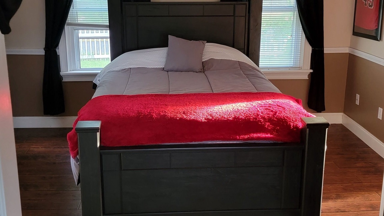 Photo of Bedroom in Montville