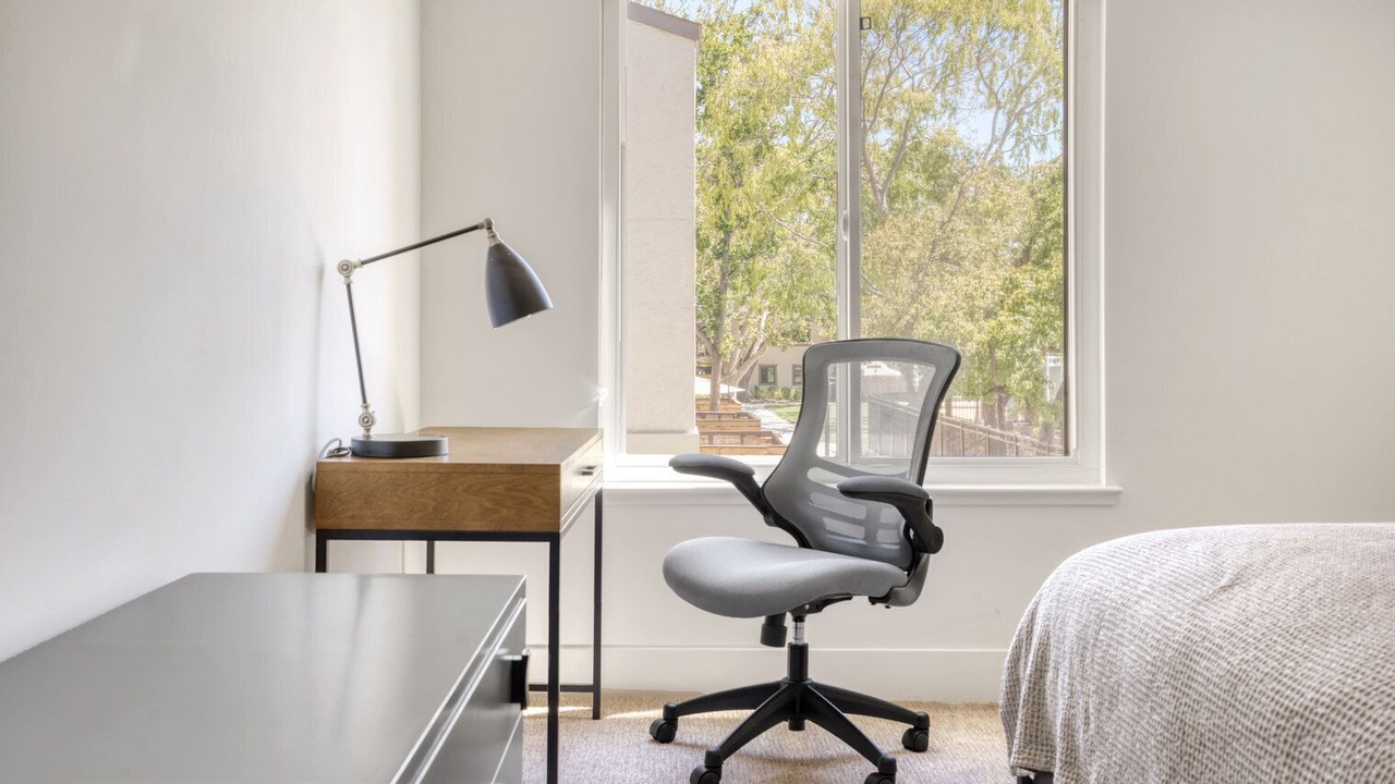 Photo of Bedroom in Sharon Heights