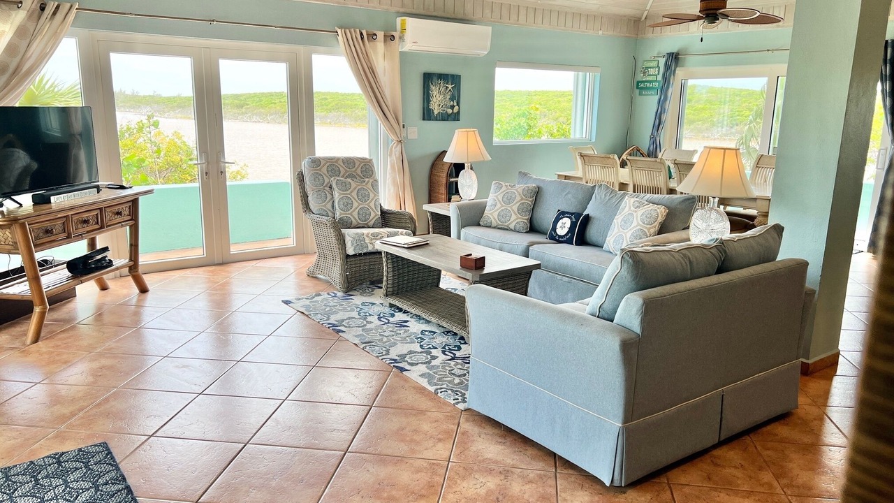 Photo of Livingroom in North Palmetto Point