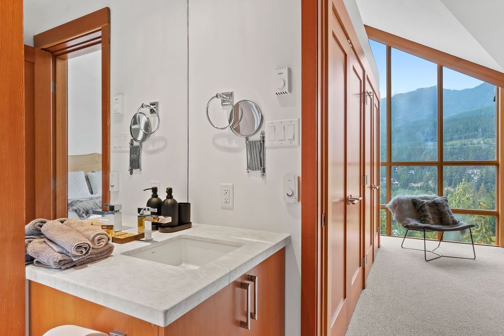 Photo of Bathroom in Whistler Creekside
