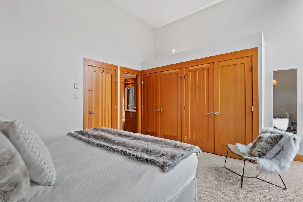 Photo of Bedroom in Whistler Creekside