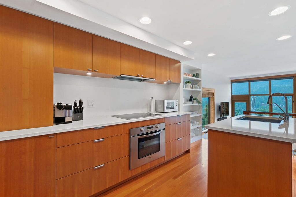 Photo of Kitchen in Whistler Creekside