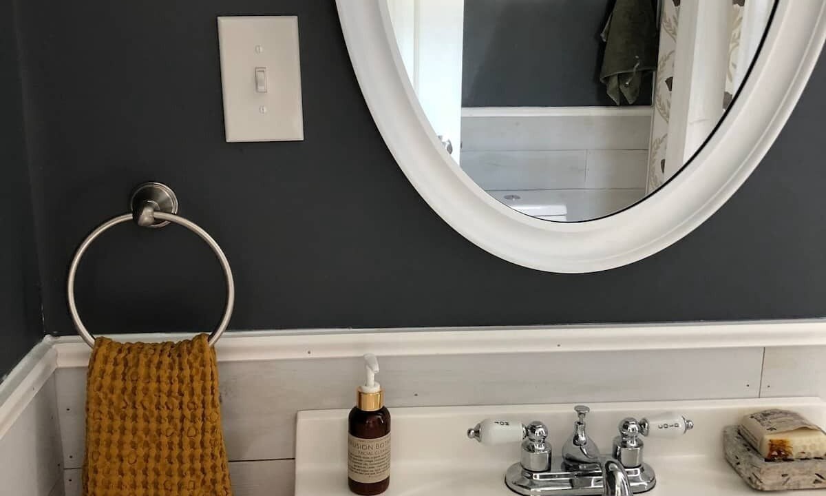 Photo of Bathroom in Washington