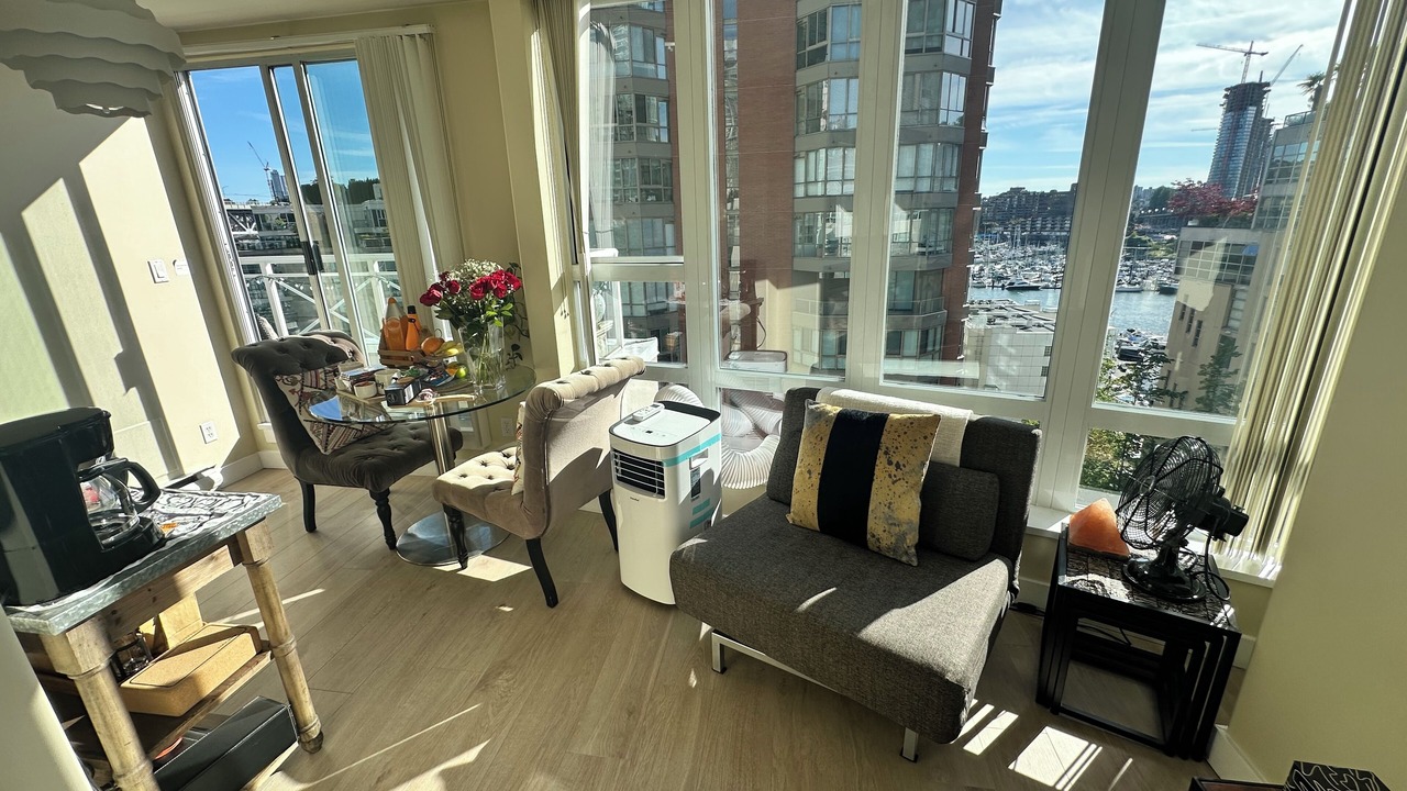 Photo of Livingroom in Downtown Vancouver