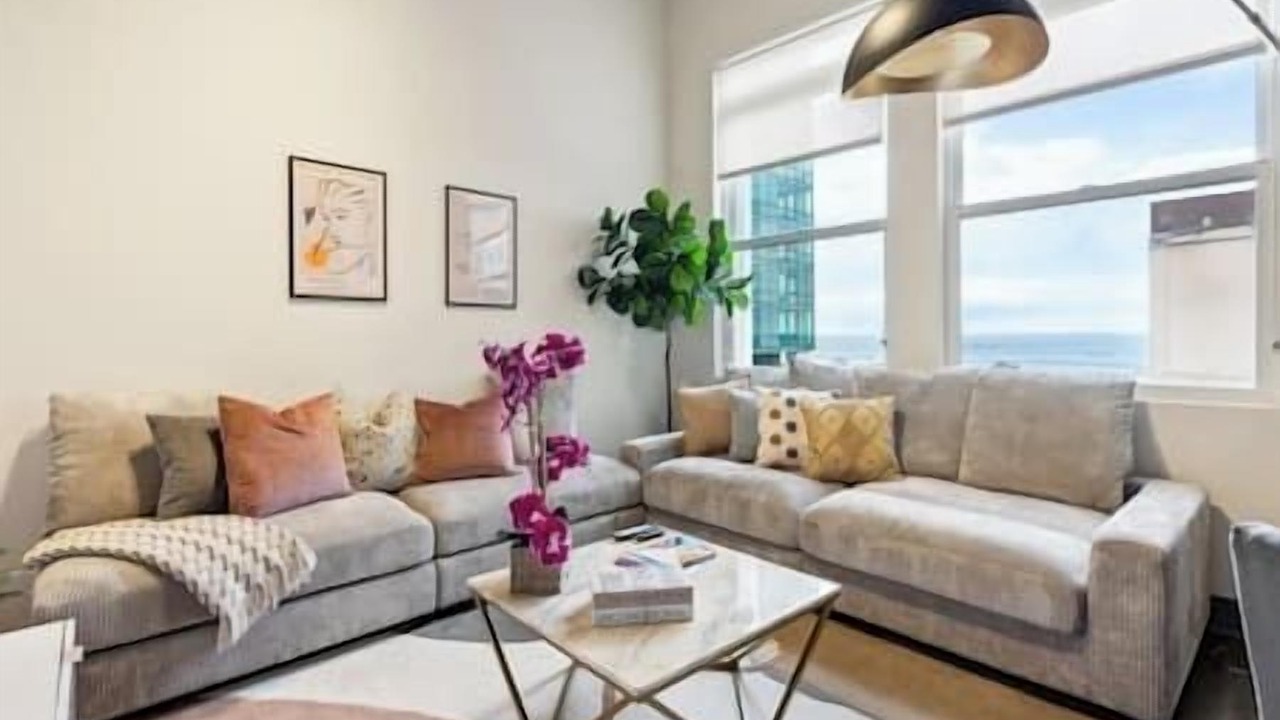 Photo of Livingroom in The Loop