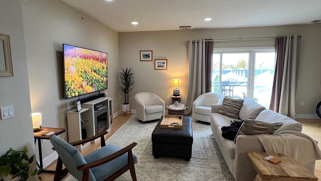Photo of Bedroom in Spring Lake