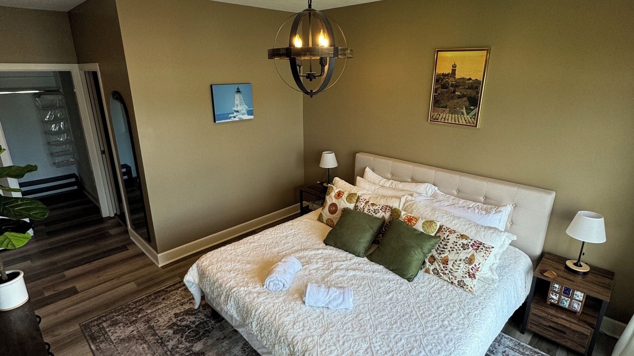 Photo of Bedroom in Spring Lake