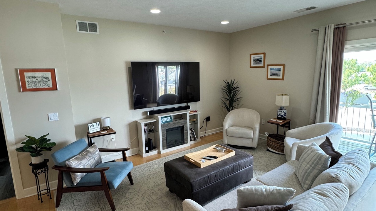 Photo of Livingroom in Spring Lake