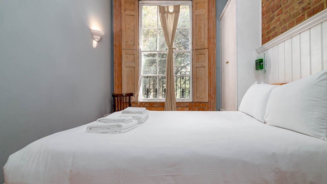 Photo of Bedroom in Cantelowes