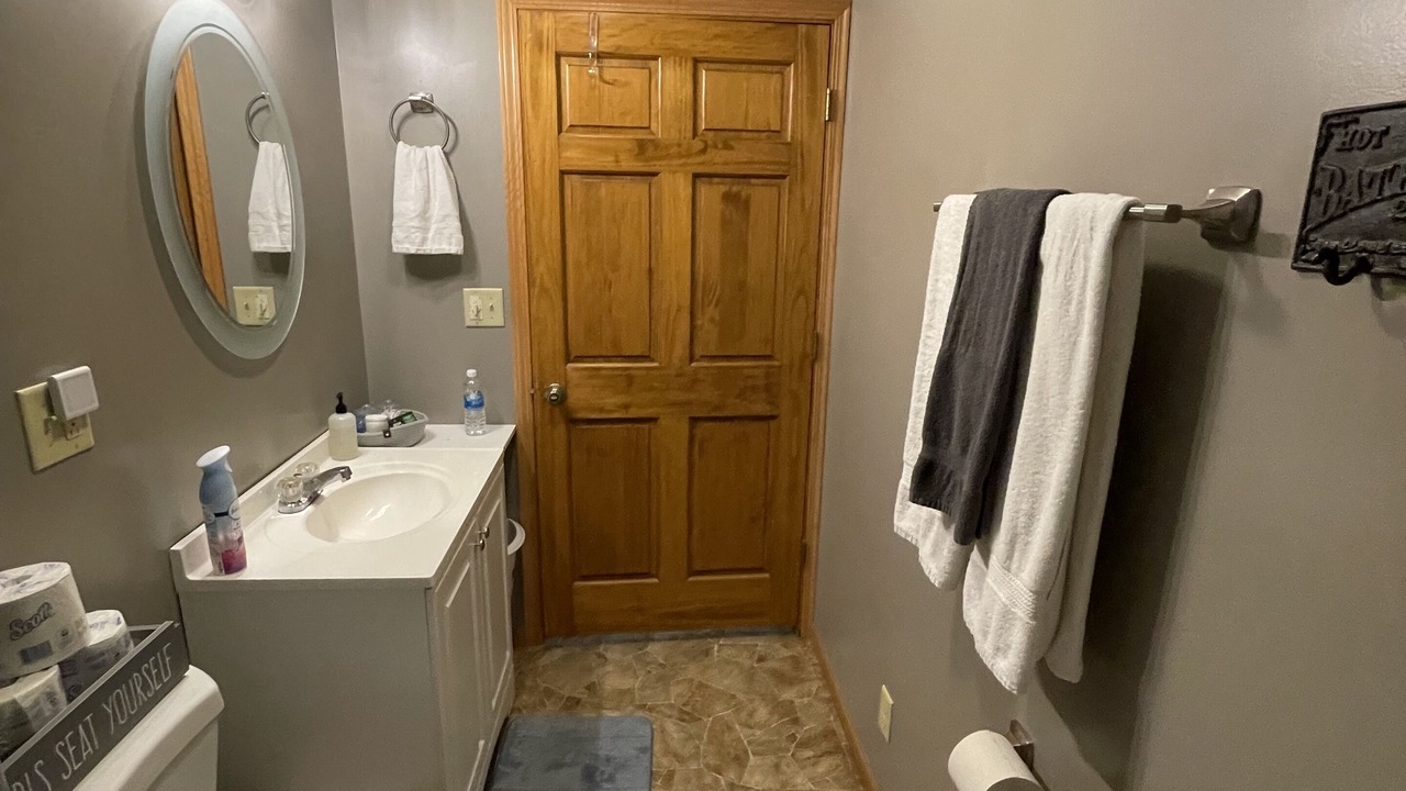 Photo of Bathroom in Arkdale