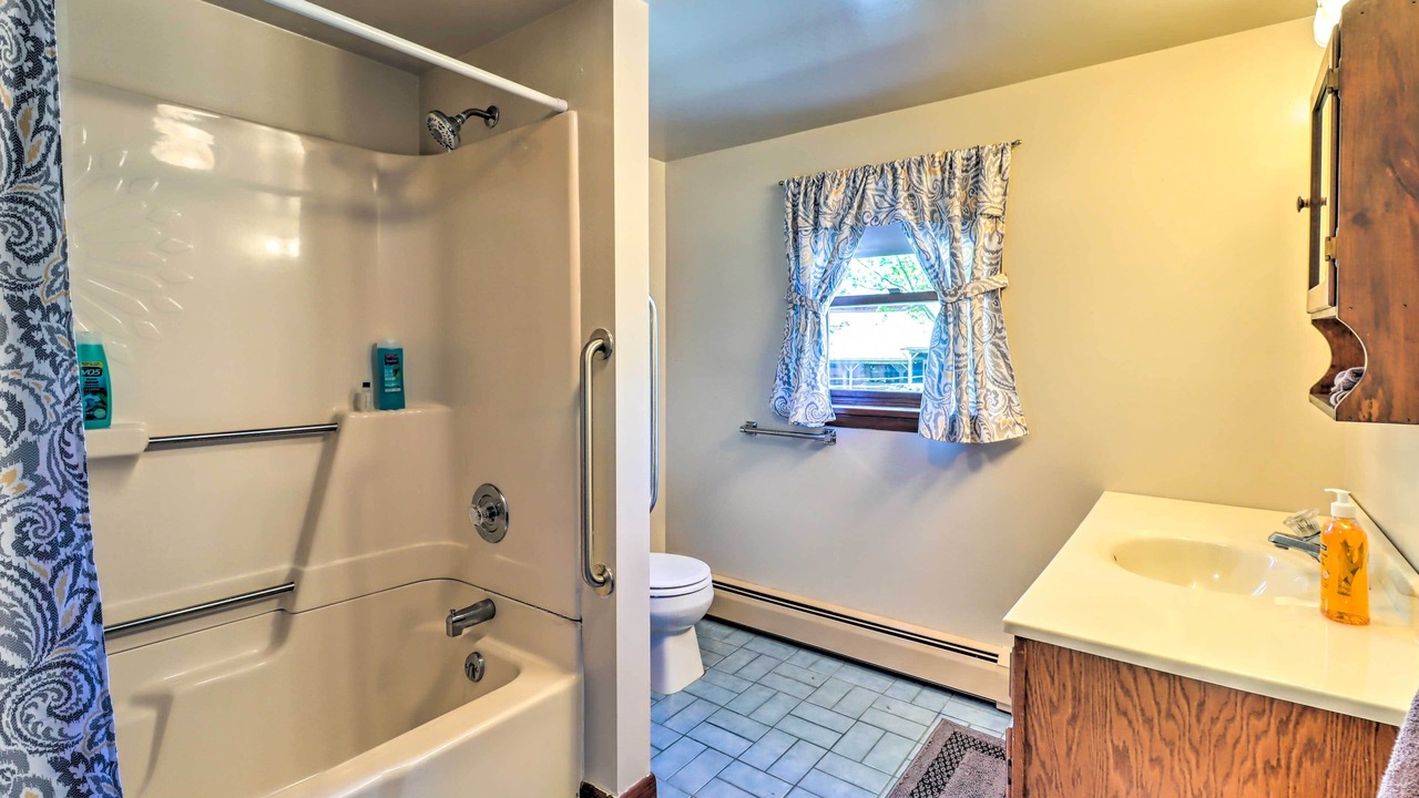 Photo of Bathroom in Mifflinburg