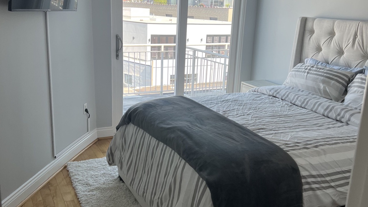 Photo of Bedroom in Arts/Warehouse District