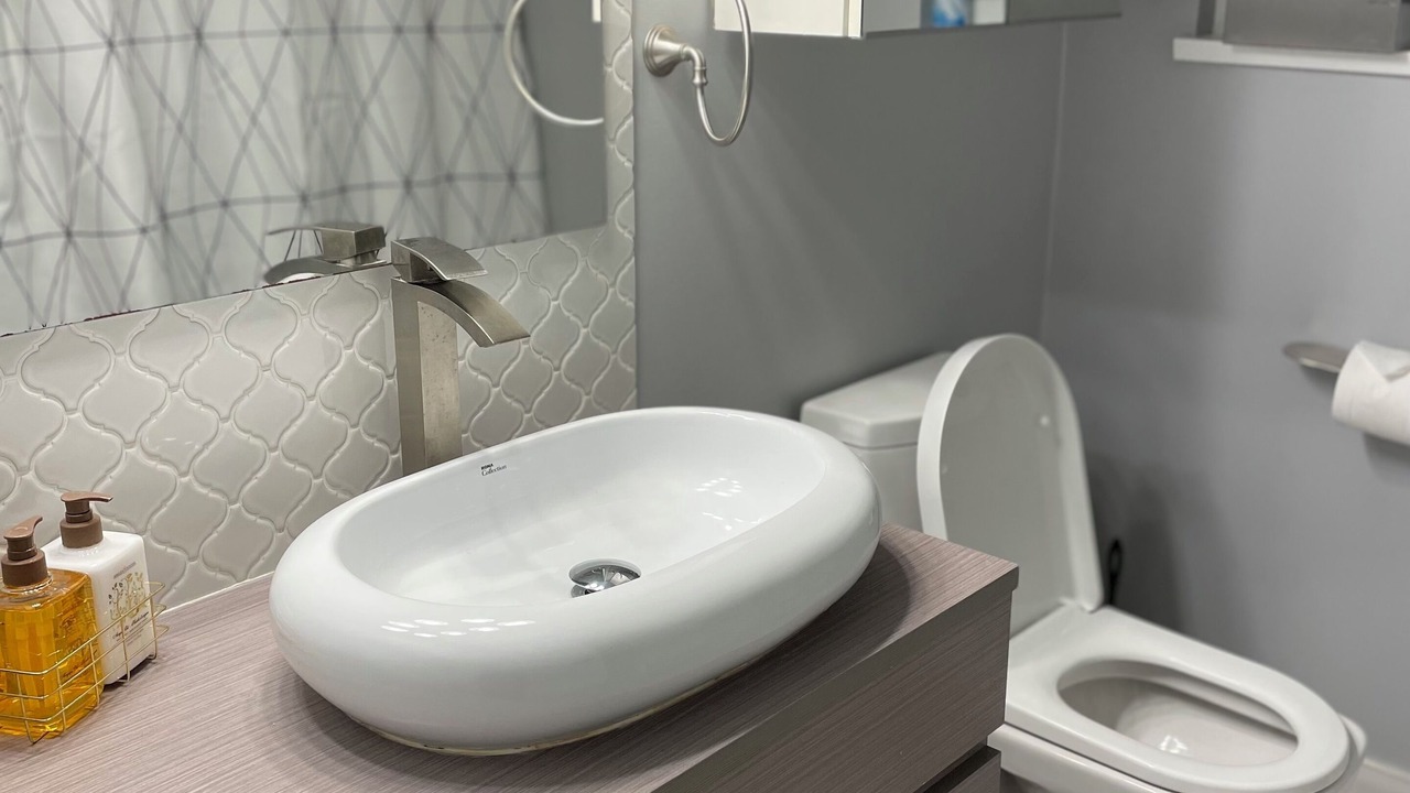 Photo of Bathroom in District of North Vancouver
