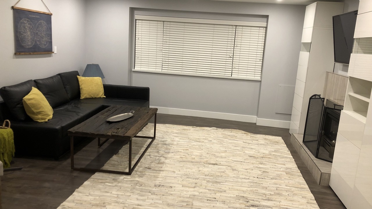 Photo of Livingroom in District of North Vancouver
