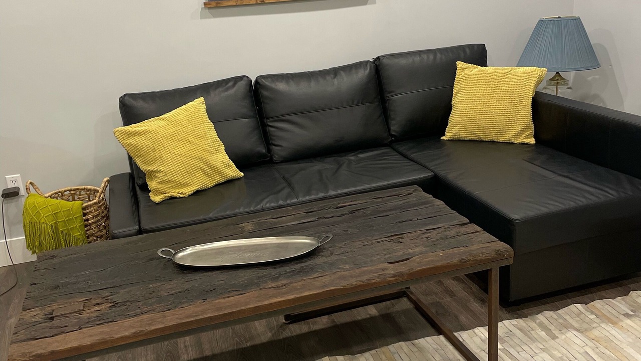 Photo of Livingroom in District of North Vancouver