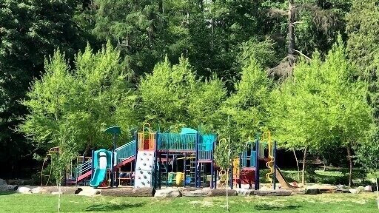Photo of Others in District of North Vancouver