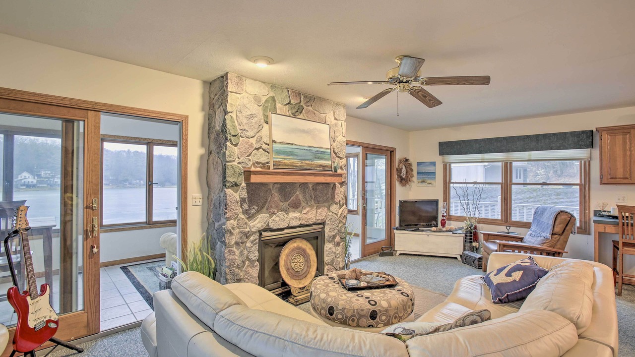 Photo of Livingroom in Newaygo