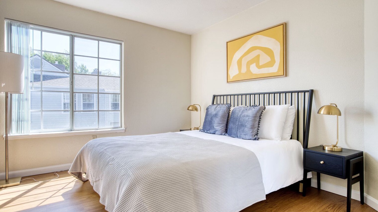 Photo of Bedroom in Redwood Shores
