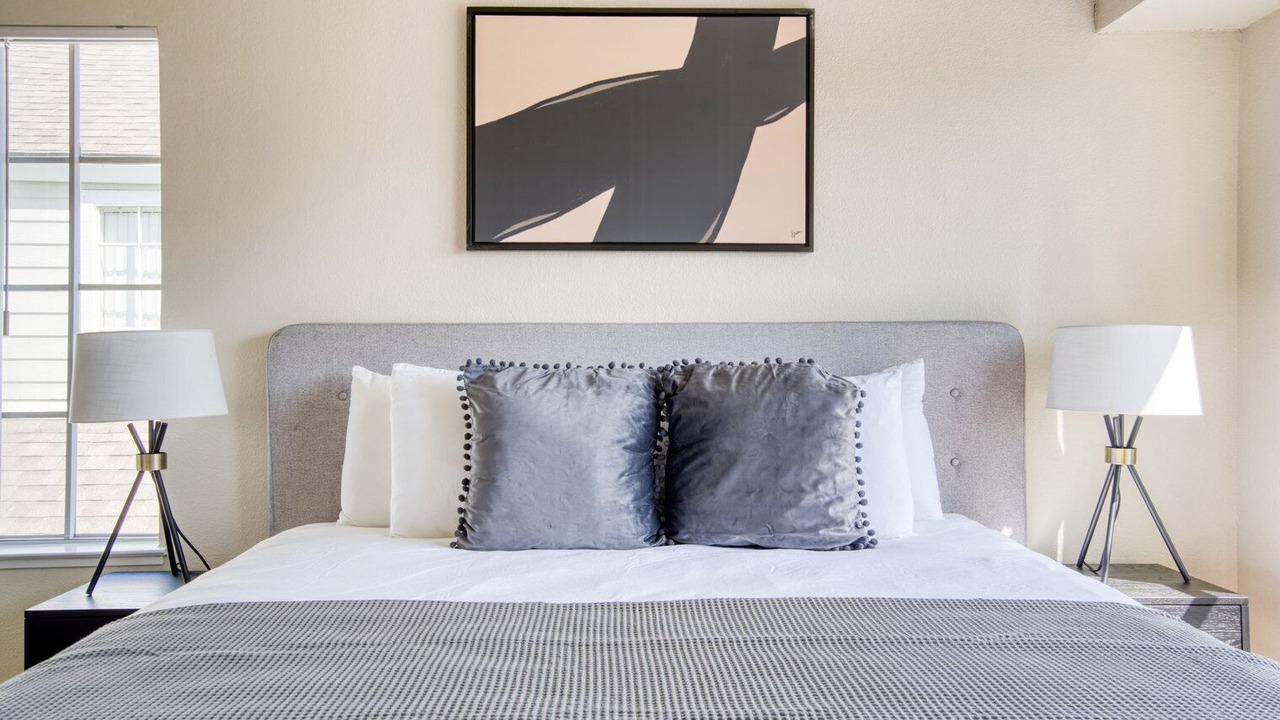 Photo of Bedroom in Redwood Shores