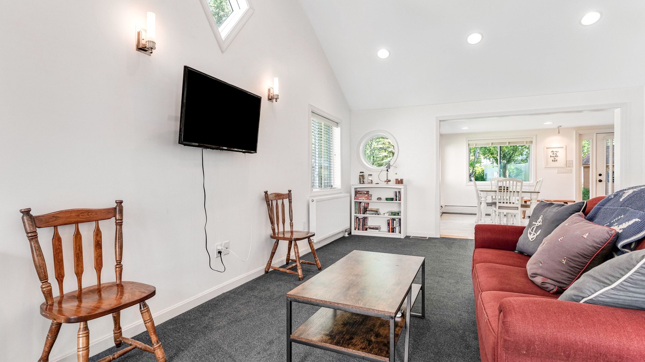 Photo of Livingroom in Neshobe Beach