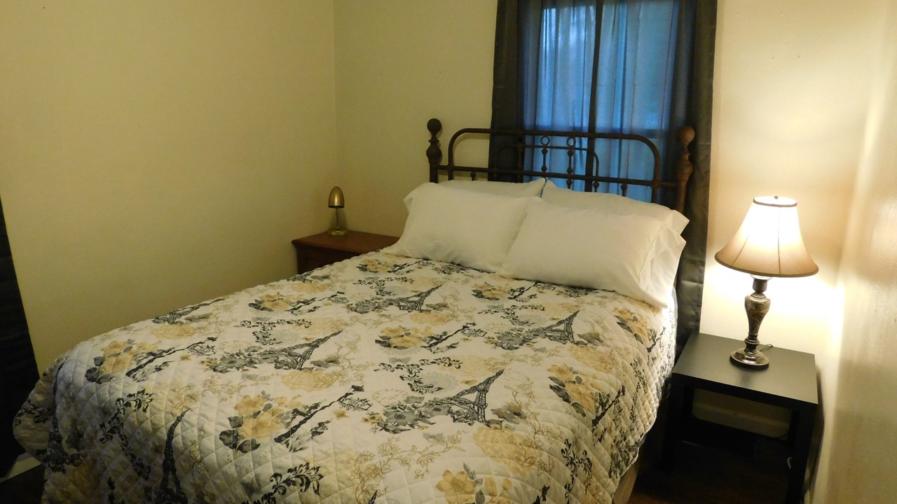Photo of Bedroom in East Peoria