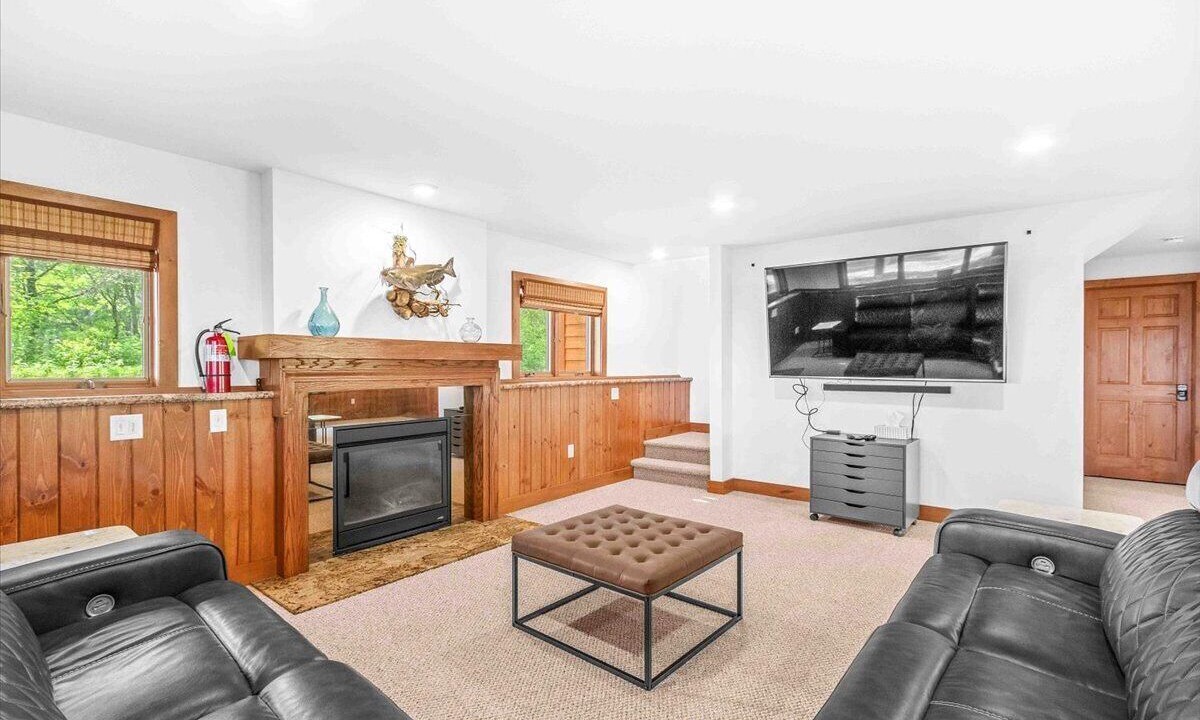 Photo of Livingroom in Big Bay