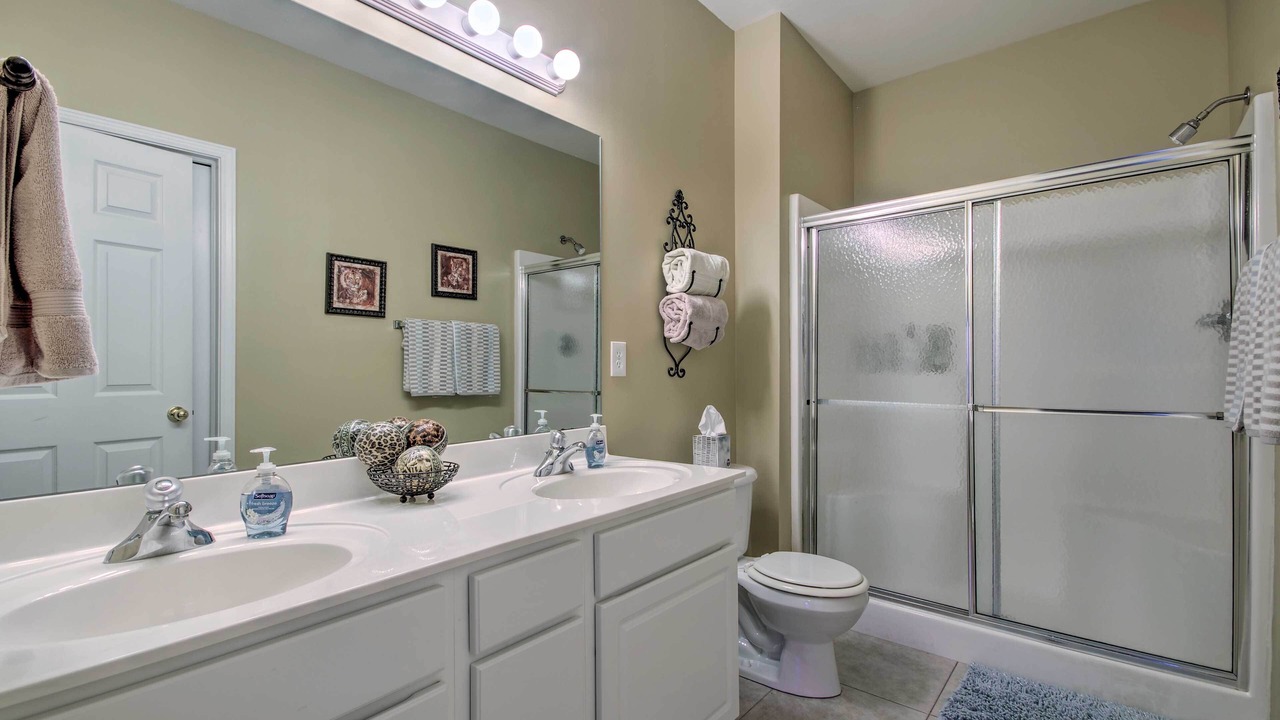 Photo of Bathroom in Camdenton