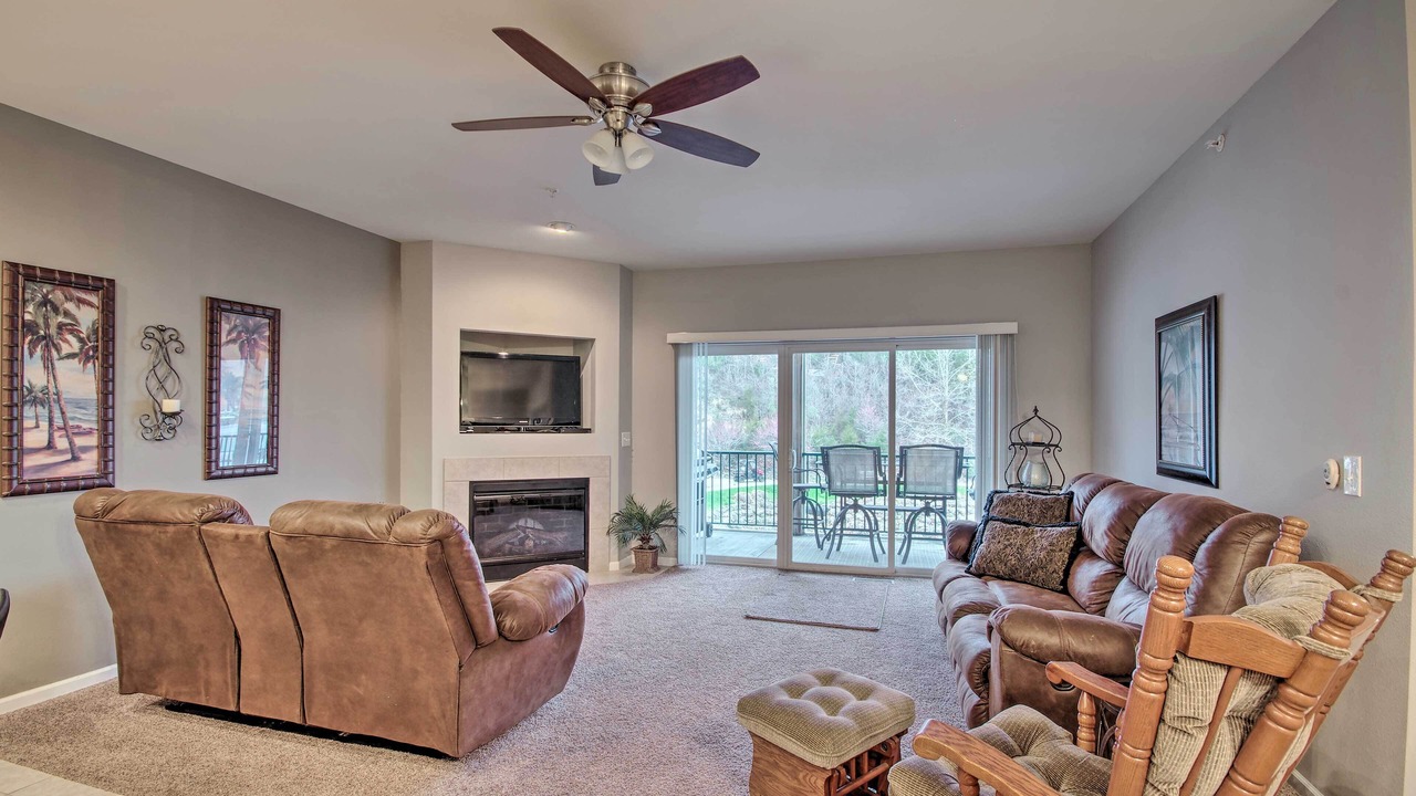 Photo of Bedroom in Camdenton
