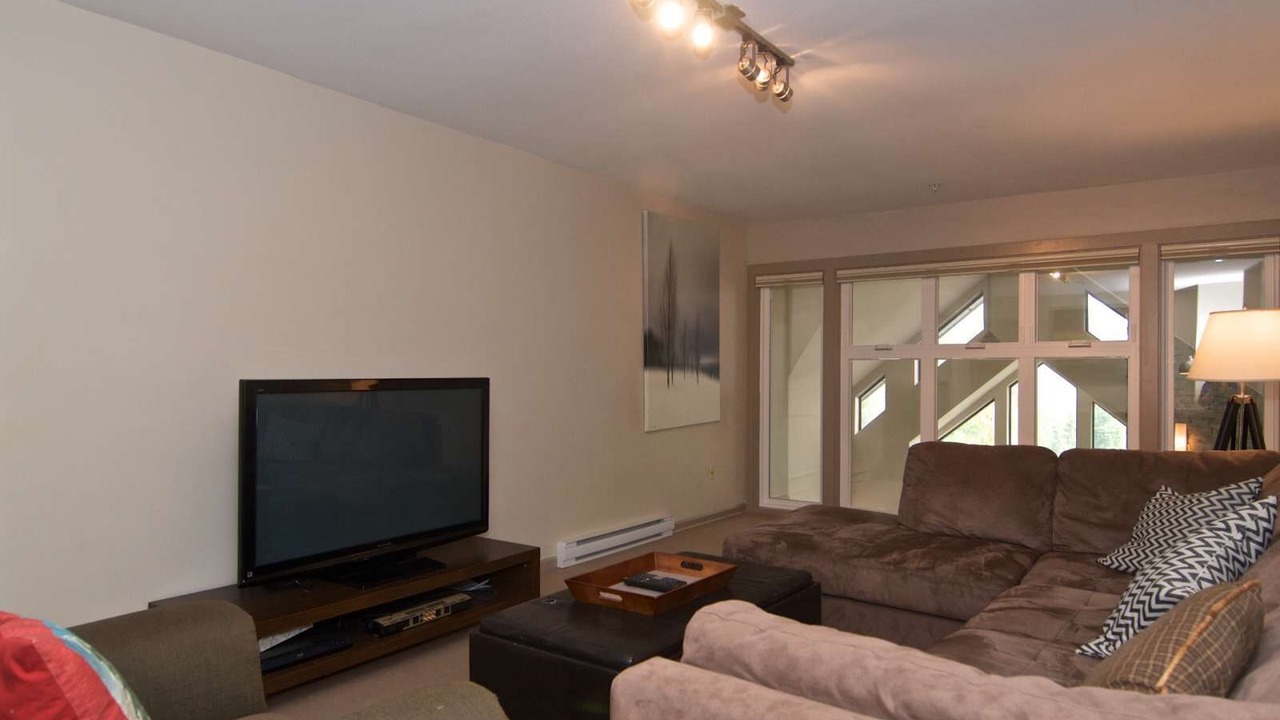 Photo of Livingroom in Blueberry Hill