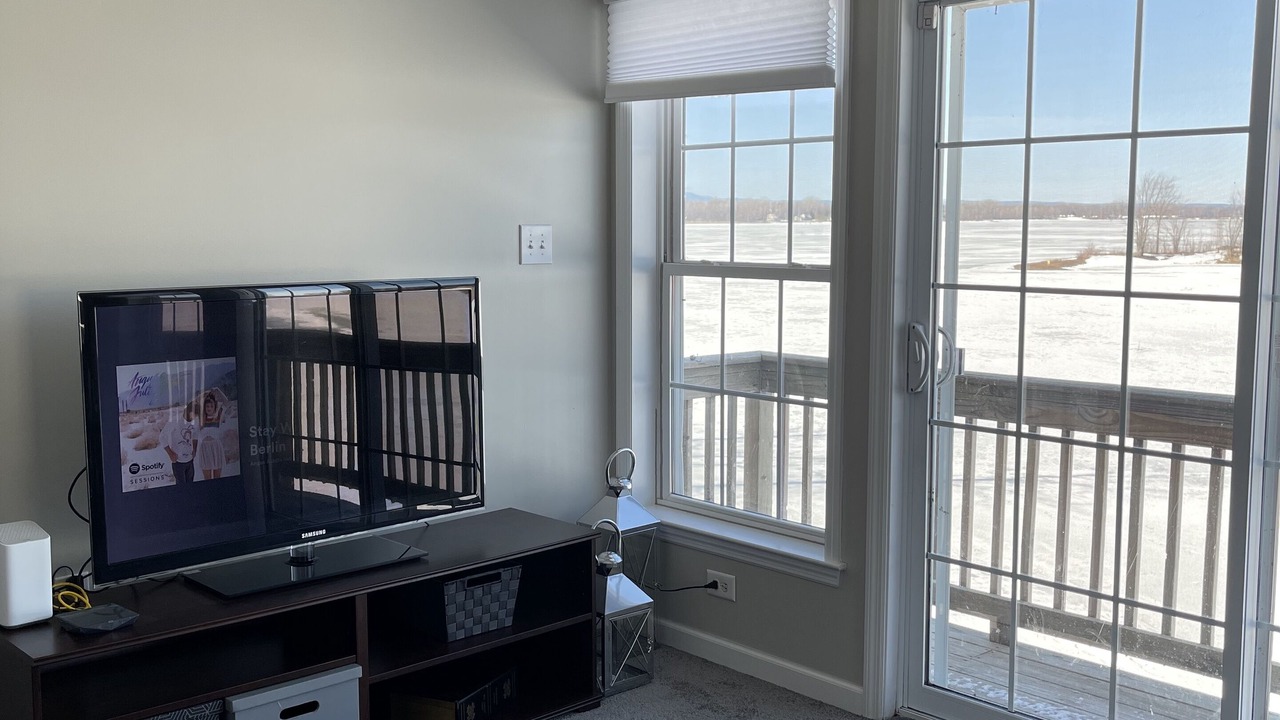 Photo of Livingroom in North Hero