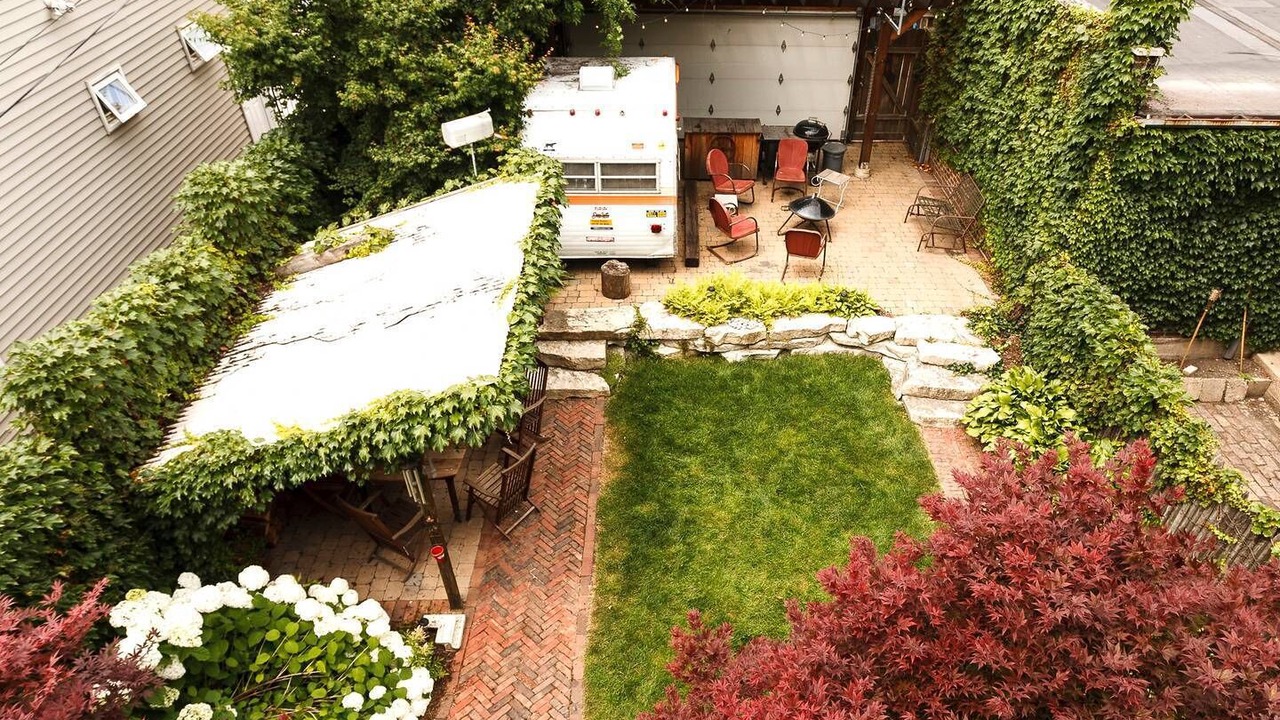 Photo of Outdoor in West Town