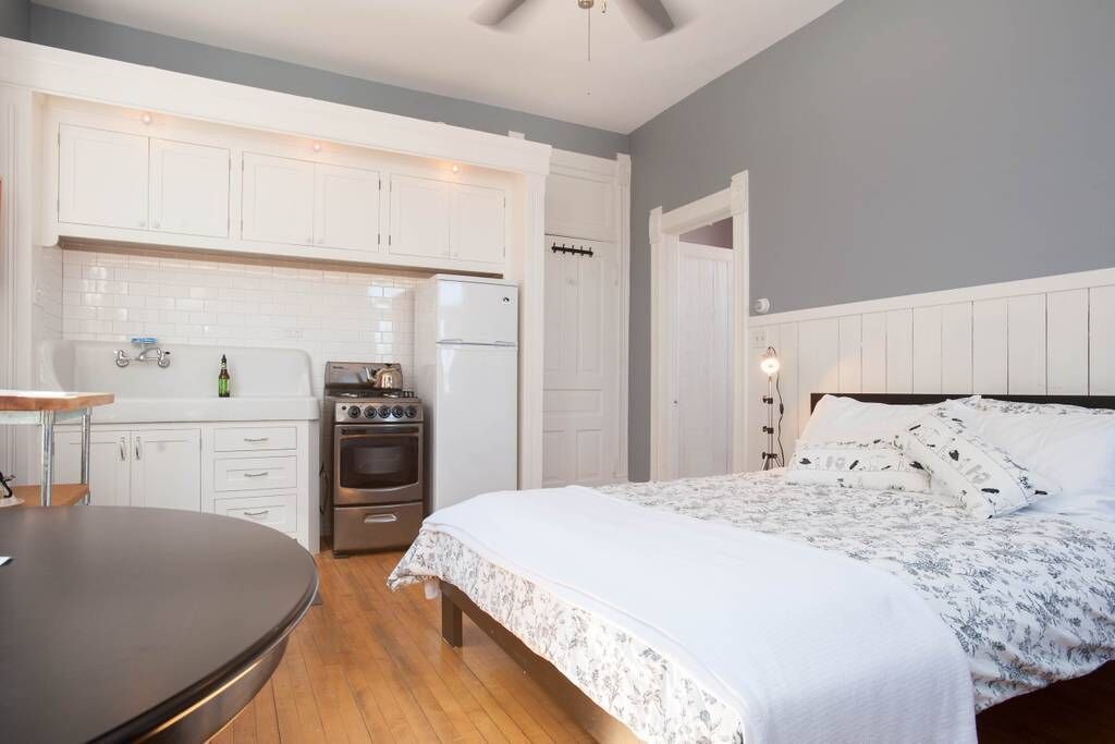 Photo of Bedroom in West Town