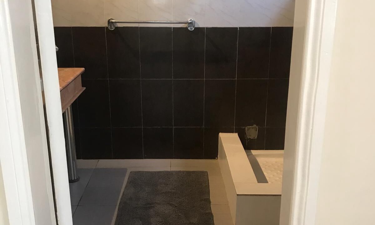 Photo of Bathroom in Freetown