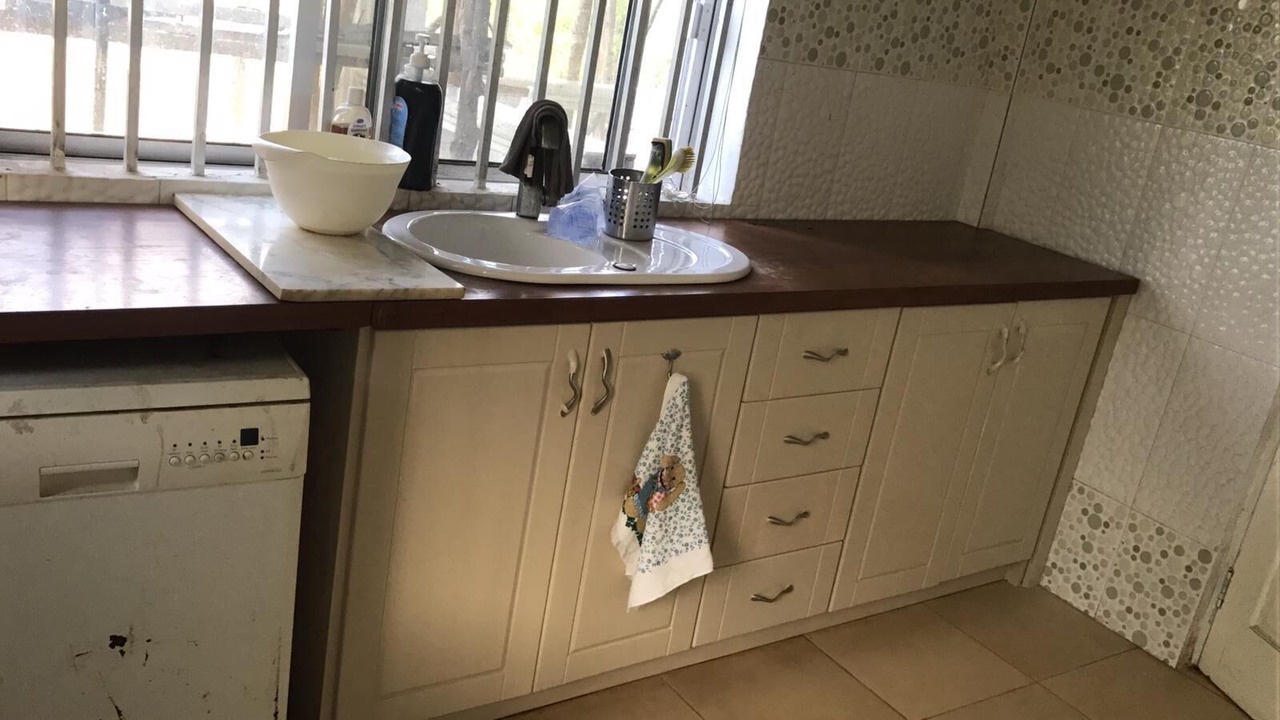Photo of Kitchen in Freetown